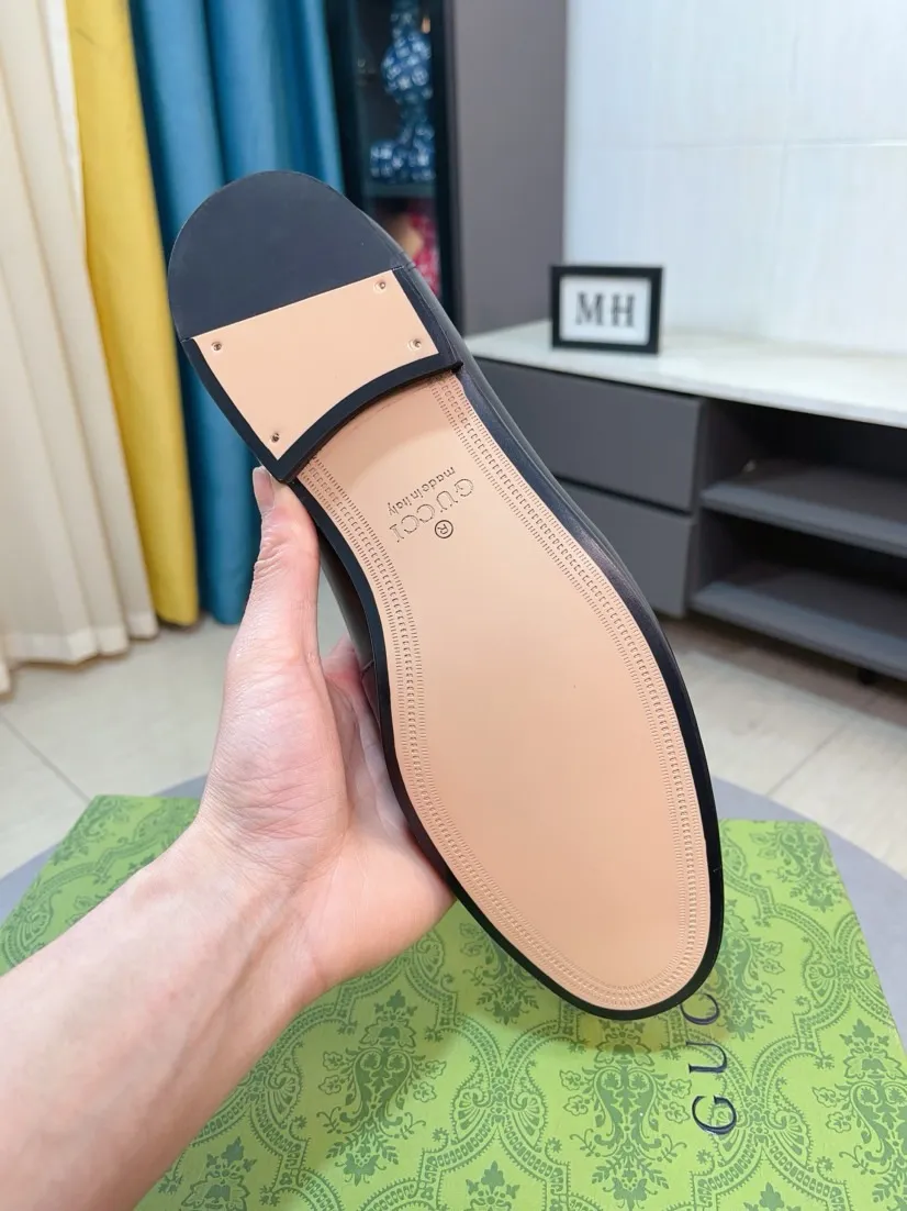 Men's shoes 💰500🌹🌹【GUCCI】The most popular classic Gucci leather shoes. Synchronized with the official website, the upper is made of Italian first-layer cowhide ➕cowhide lining, with unique brand and unique craftsmanship. Highlighting the hot style of the new year. Stop hesitating, stop wandering, get it now. Number: 38--44